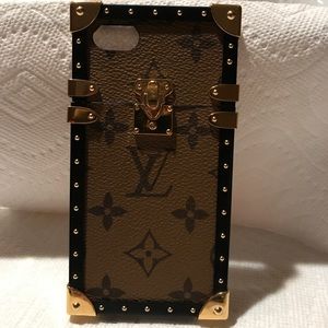 Louis Vuitton Monogram Reverse iPhone Case 7/8 Reg